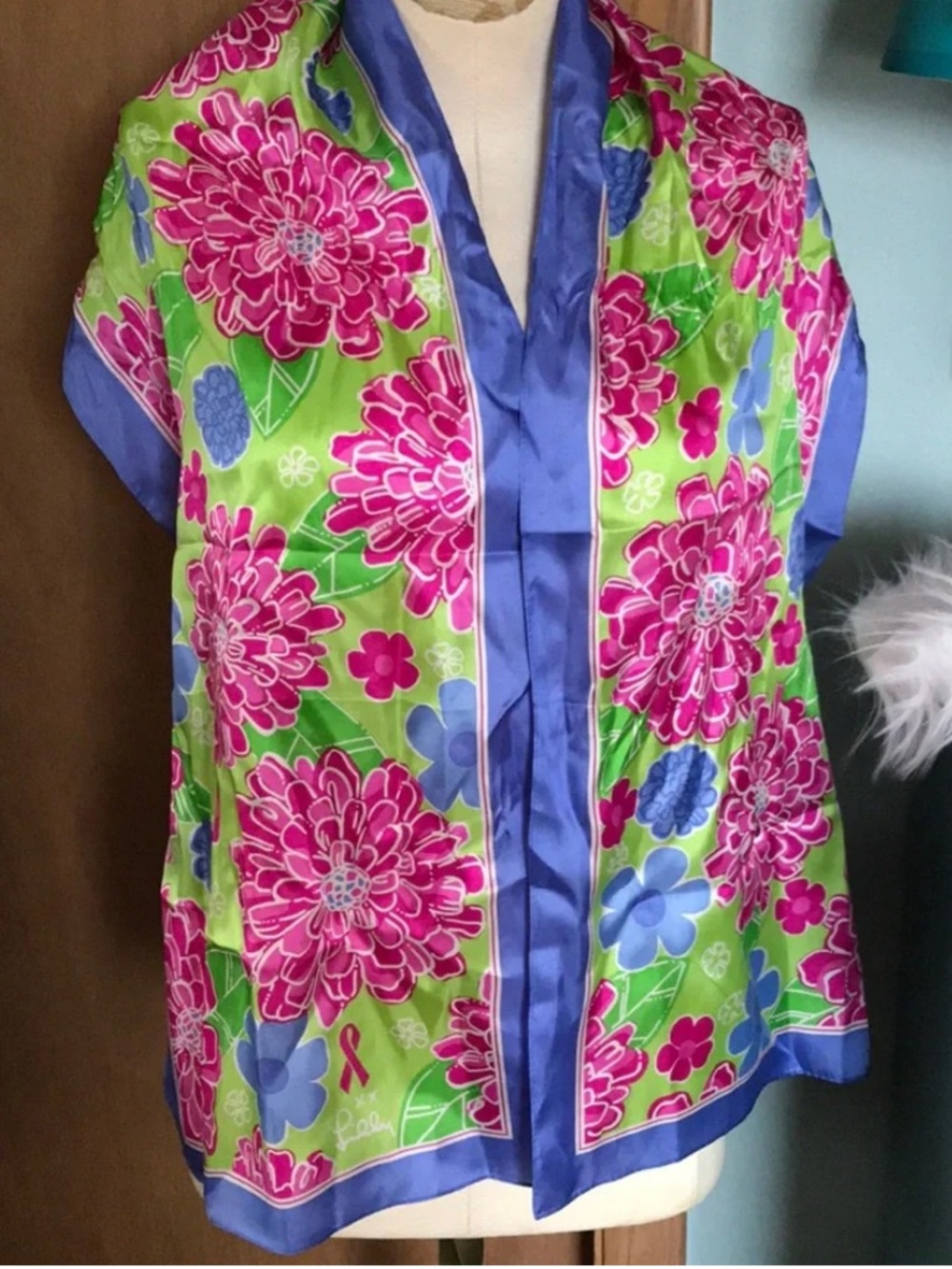 Lilly Pulitzer limited edition Ford 💯 silk scarf